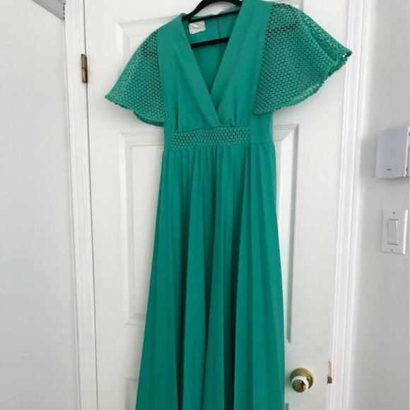 Prom Dress / Robe de bal - Picture 2 of 4